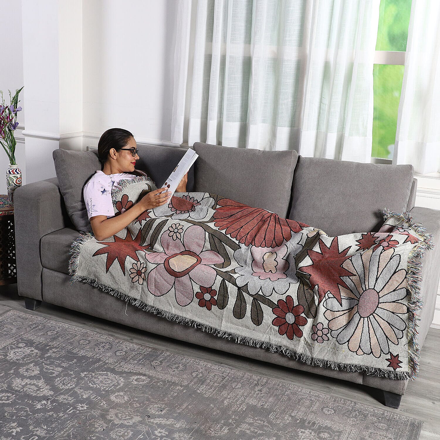 Jacquard Woven Palm Tree Printed Throw with Fringes (Size 150x126 Cm ) - Green - Ivory