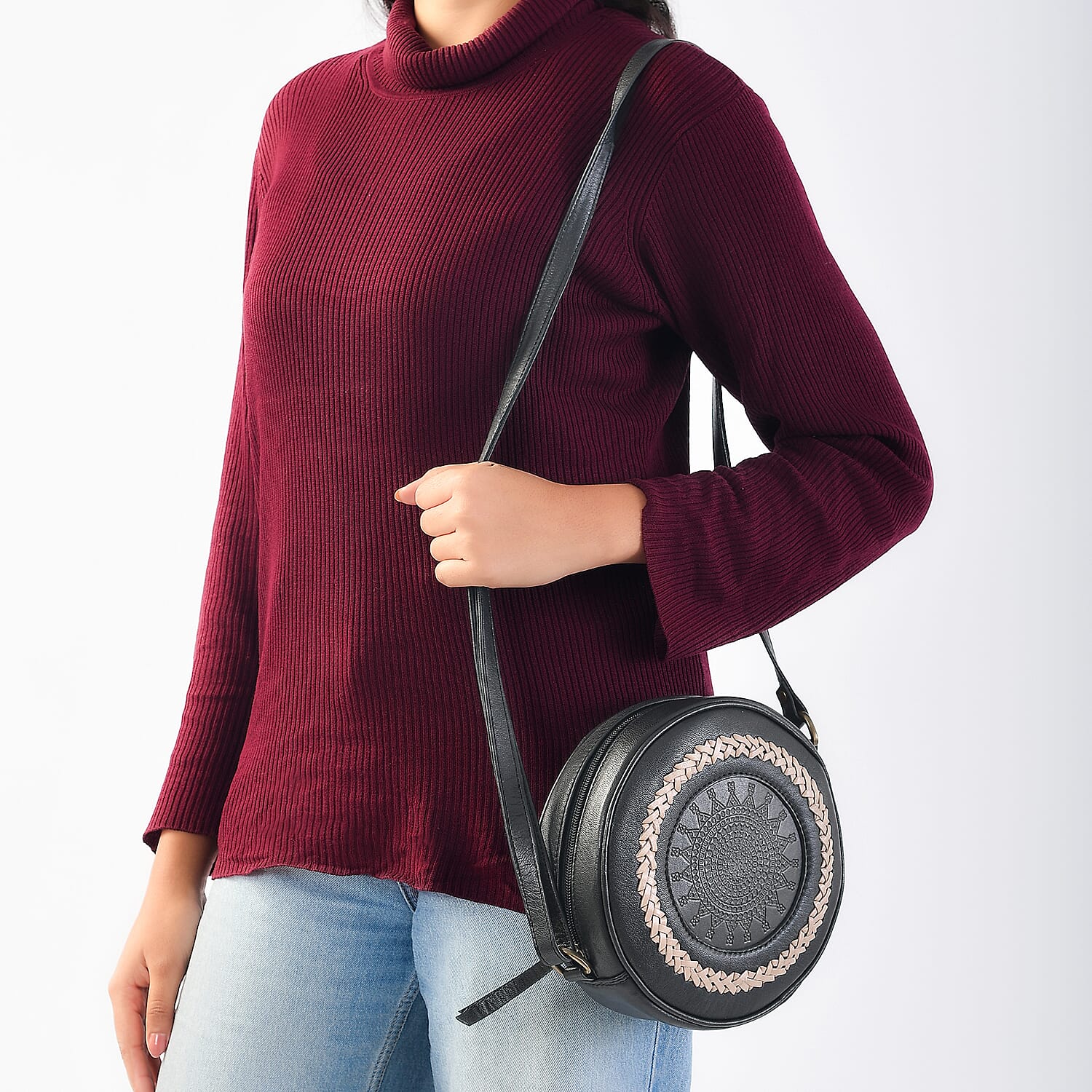100% Genuine Leather Weaving Round Crossbody Bag - Black