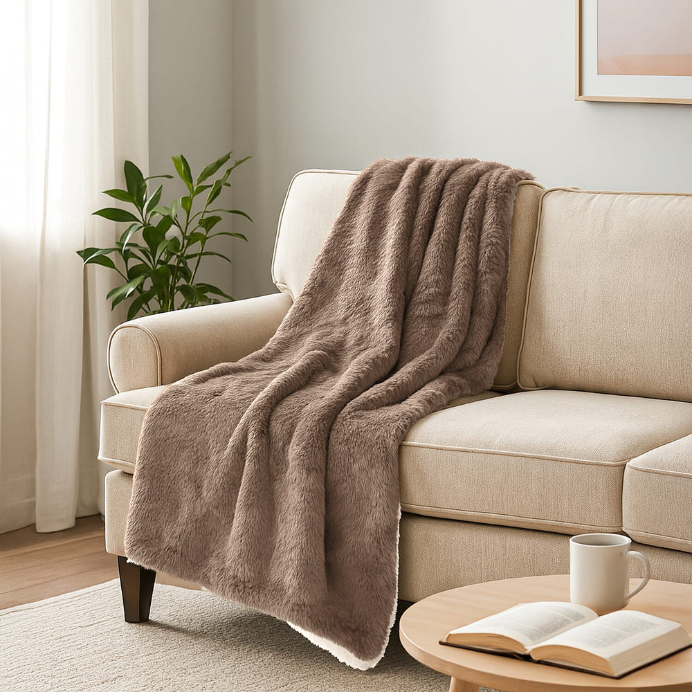 Luxurious Plush Sherpa Blanket 1000Gsm (200x150 cm ) - Grey