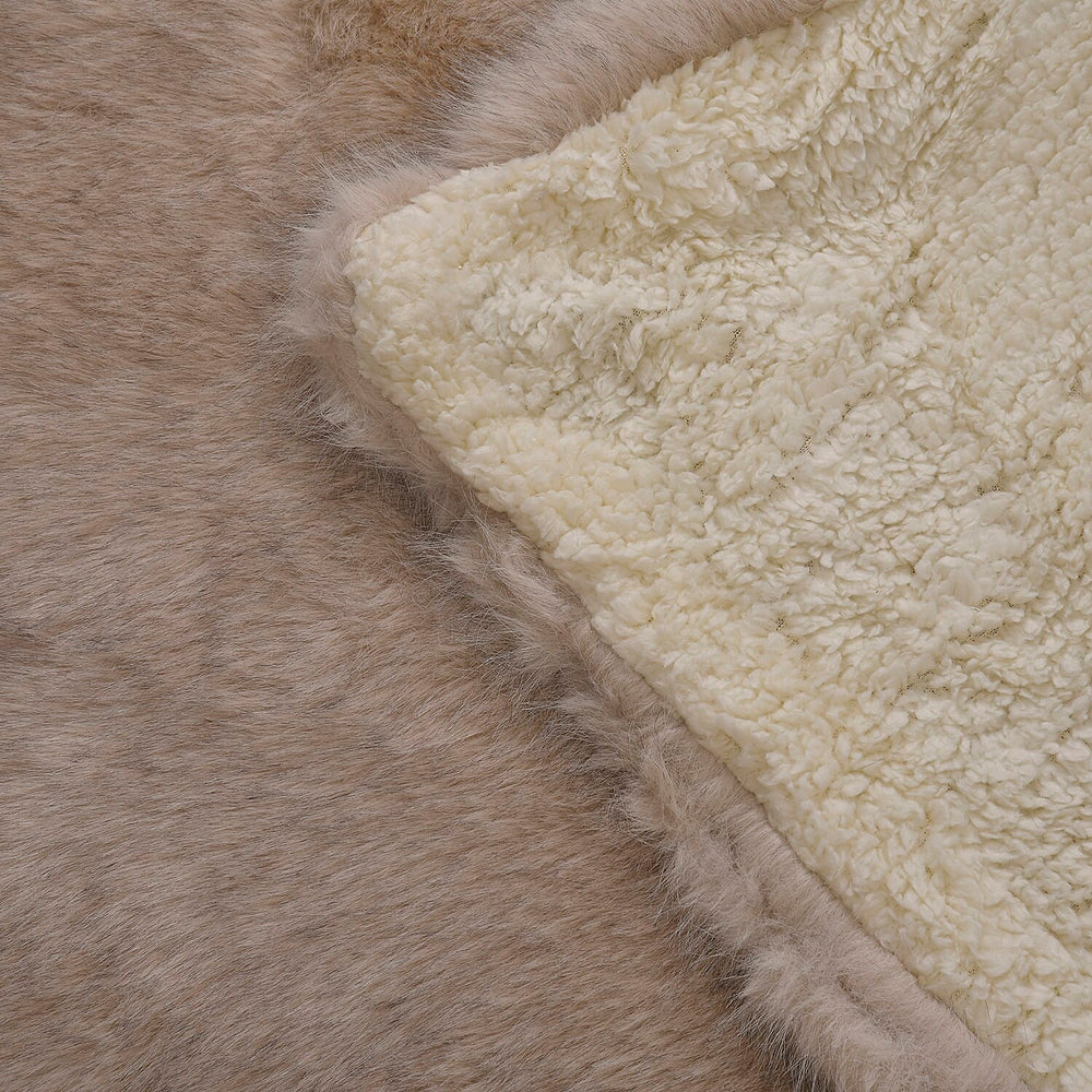 Luxurious Plush Sherpa Blanket 1000Gsm (200x150 cm ) - Grey