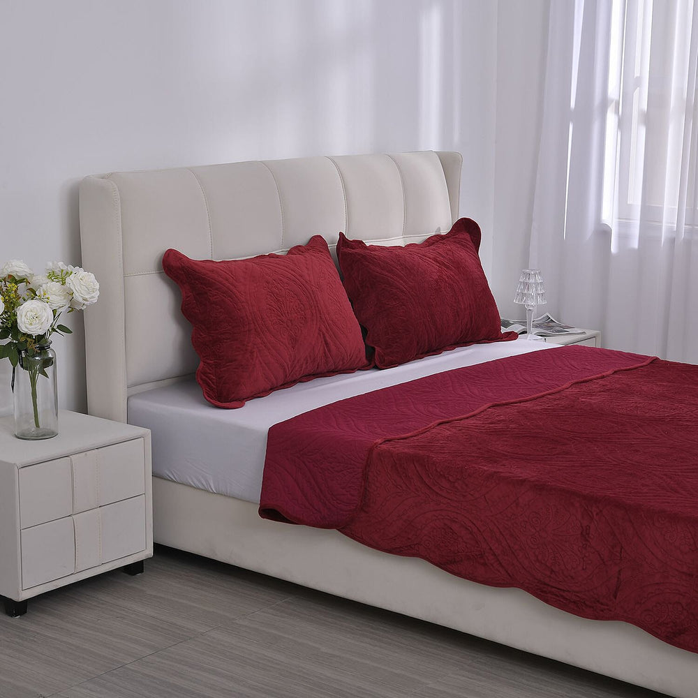 3 Pcs Set Quilt and 2 Pillowcases (Size 200x200 Cm) - Burgundy