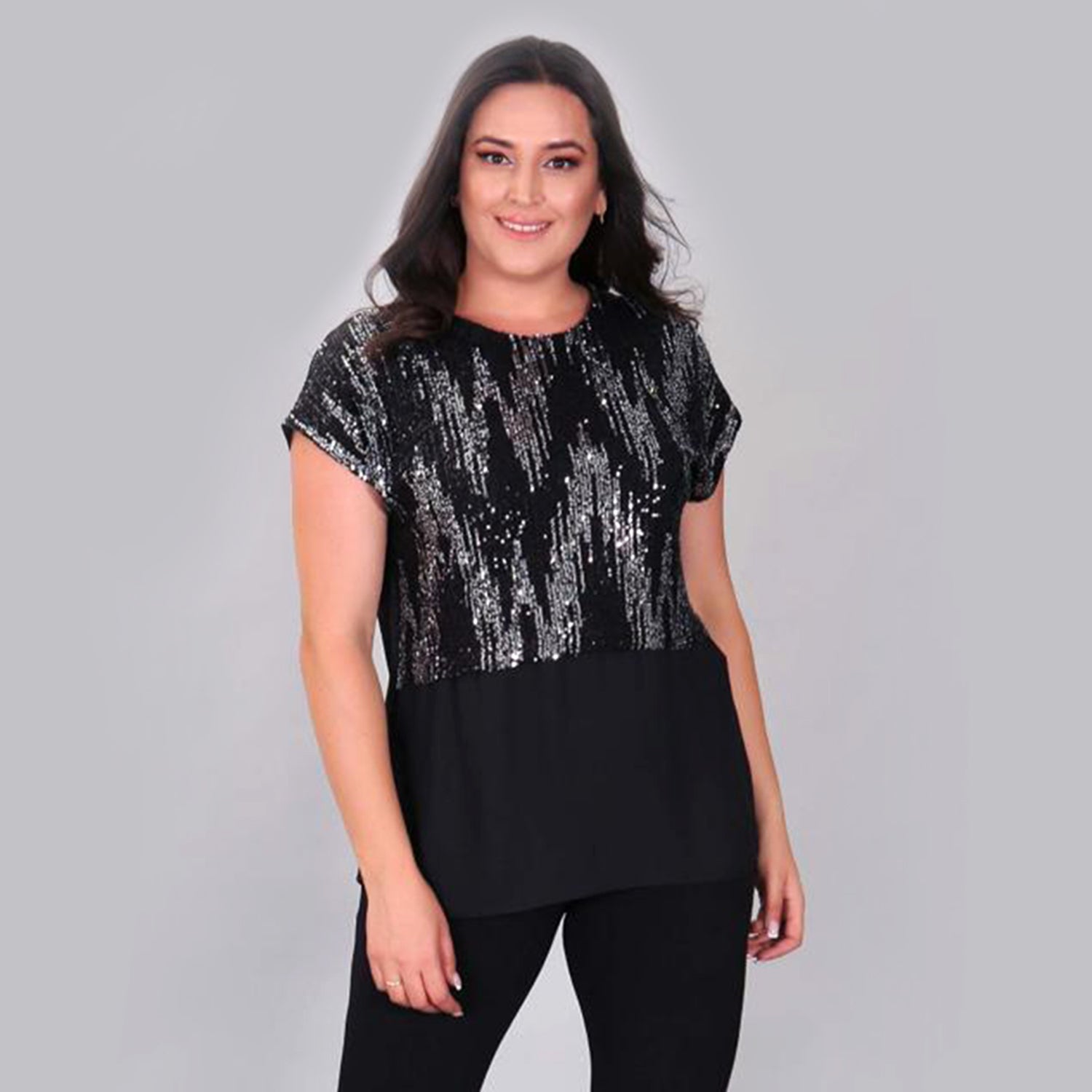 TAMSY Sequin Top (Size M) - Black_3883515_1