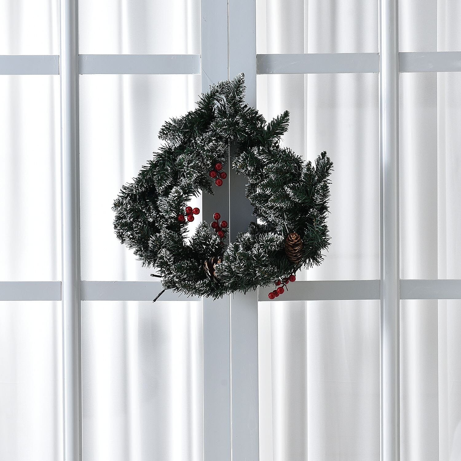 45cm Christmas Wreath with 30 LED String Light - Frost - Requires 3AA Batteries (Not Incld)