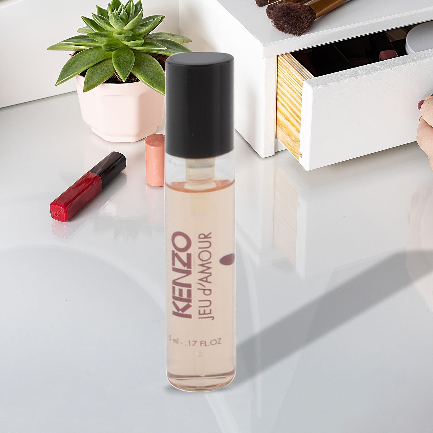 Reload Mini Perfume Spray White (Incl. Kenzo Jeau DAmour - 5ml & Zig Zag Skin)