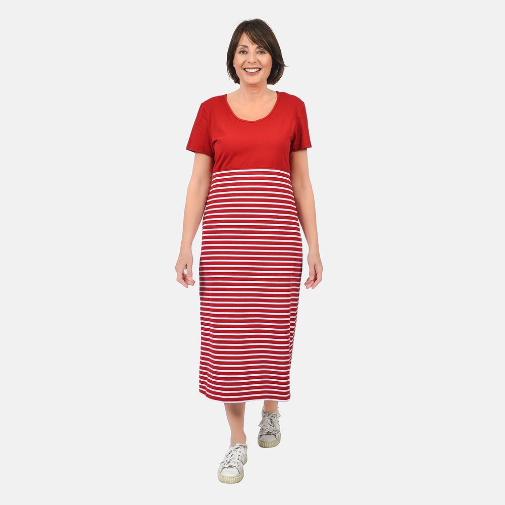 Sugar Crisp Short Sleeve T-Shirt Maxi Dress in Red (Size S)_6290645
