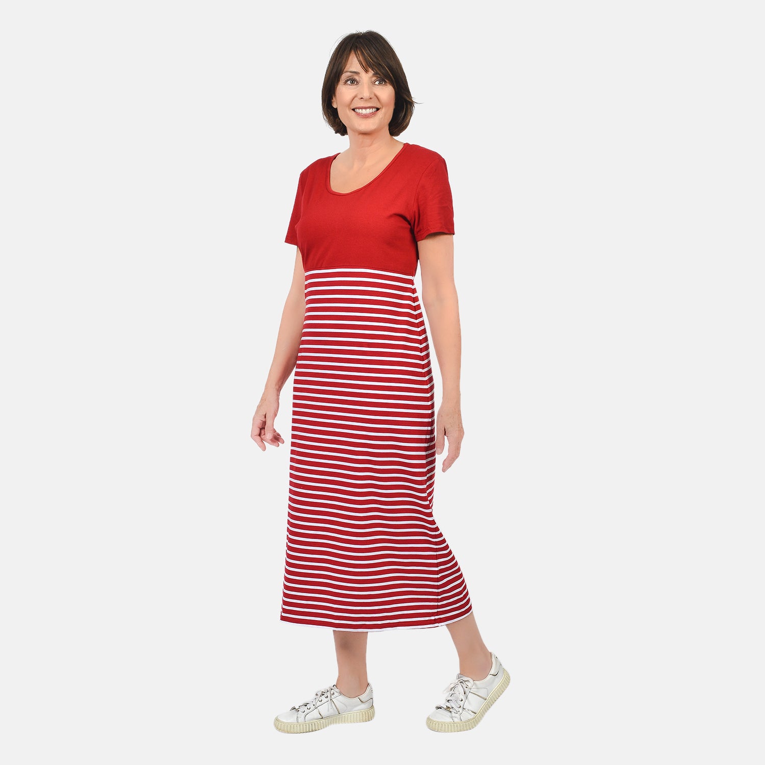 Sugar Crisp Short Sleeve T-Shirt Maxi Dress in Red (Size S)_6290645_2
