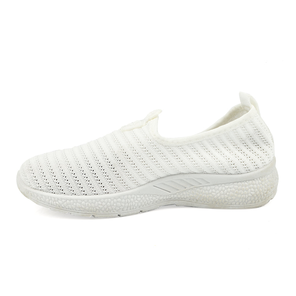 Womens Comfortable Slip-On Shoes (Size 5) - White_6712622_2