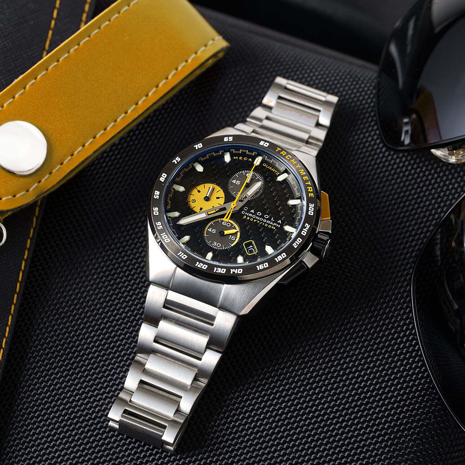 CADOLA Peterson 44mm 10 ATM Water Resistant Watch With Stainless Steel Chain Bracelet & Extra Yellow Silicon Strap