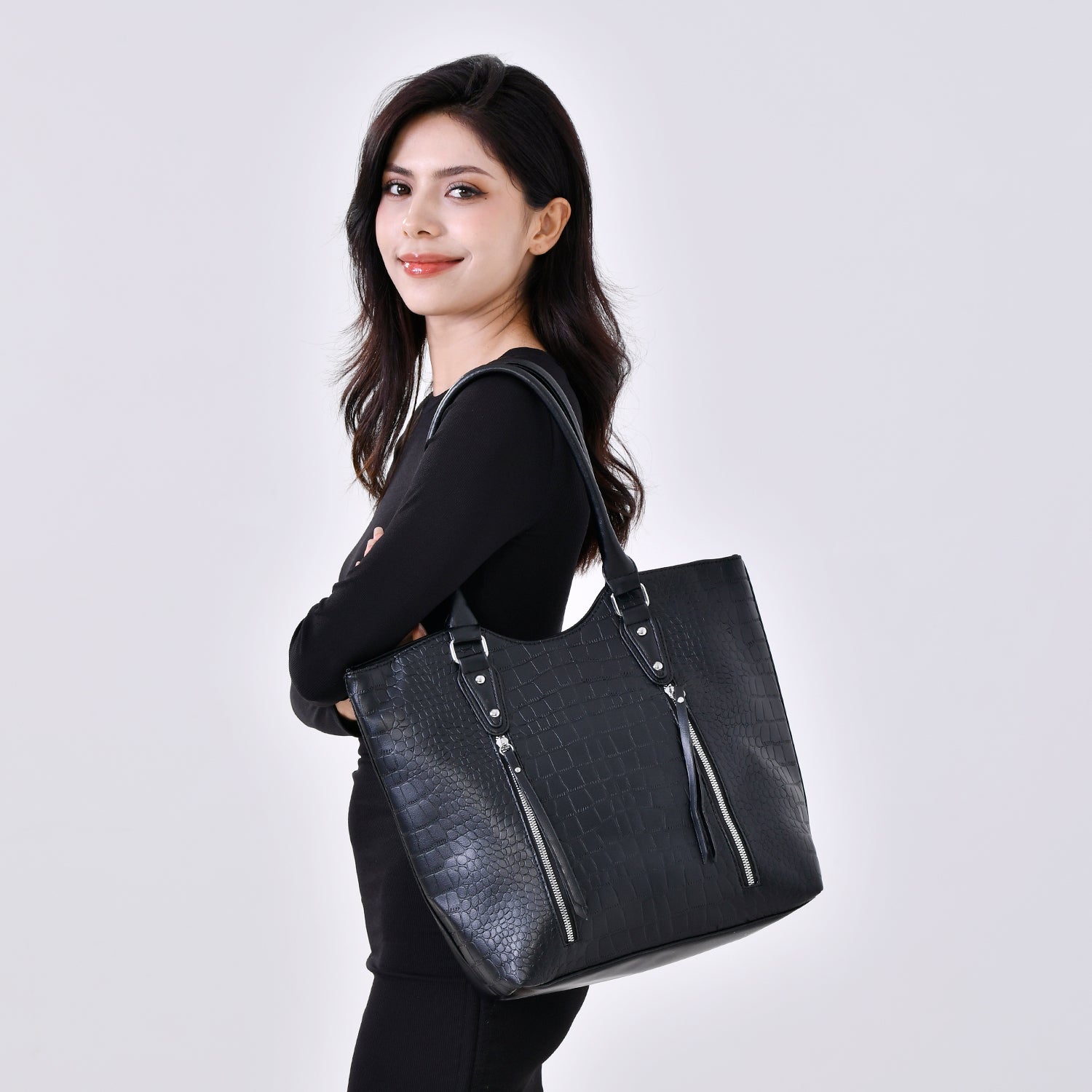 PU Crocodile Tote Bag (Size 31x13x32 cm) - Black & Black_7673246_1