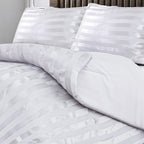 Polyester Patterned Comforter and Duvet (Size 200x1 cm) - White & White