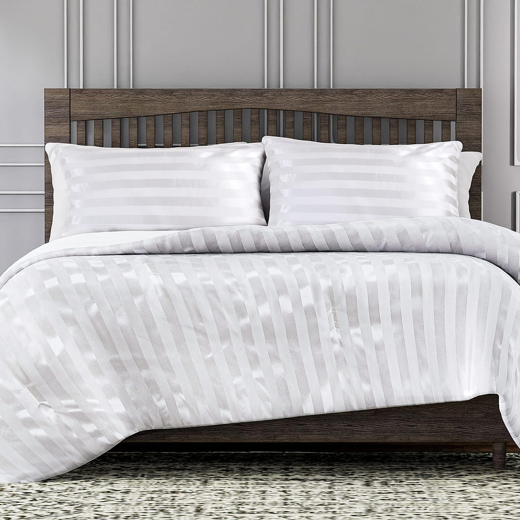 Polyester Patterned Comforter and Duvet (Size 200x1 cm) - White & White