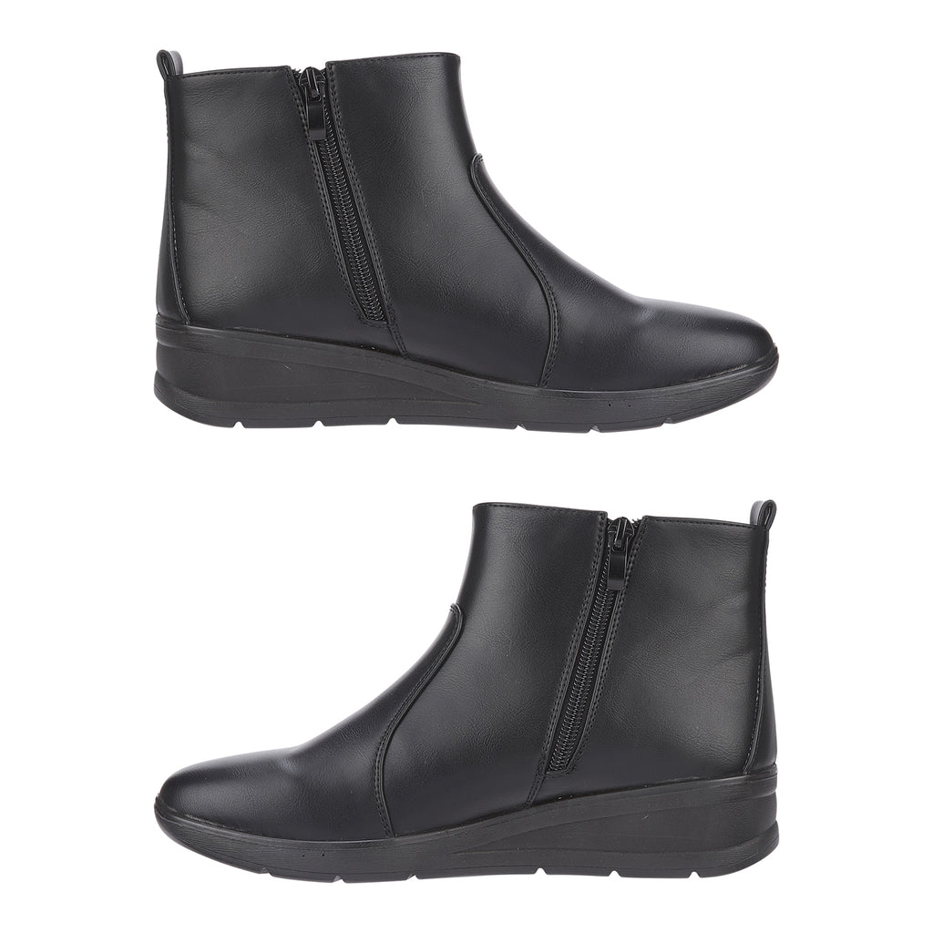 Ladies Chelsea Boots (Size 5) - Black_7929762_2