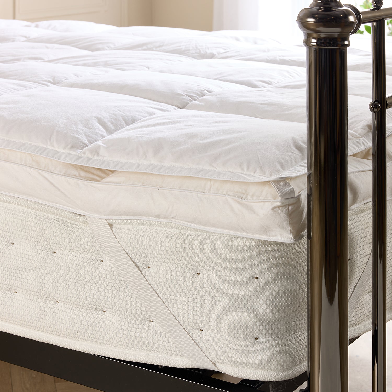 Duck Feather & Down Dual Layer Mattress Topper (Size Single) - White_7974415_2