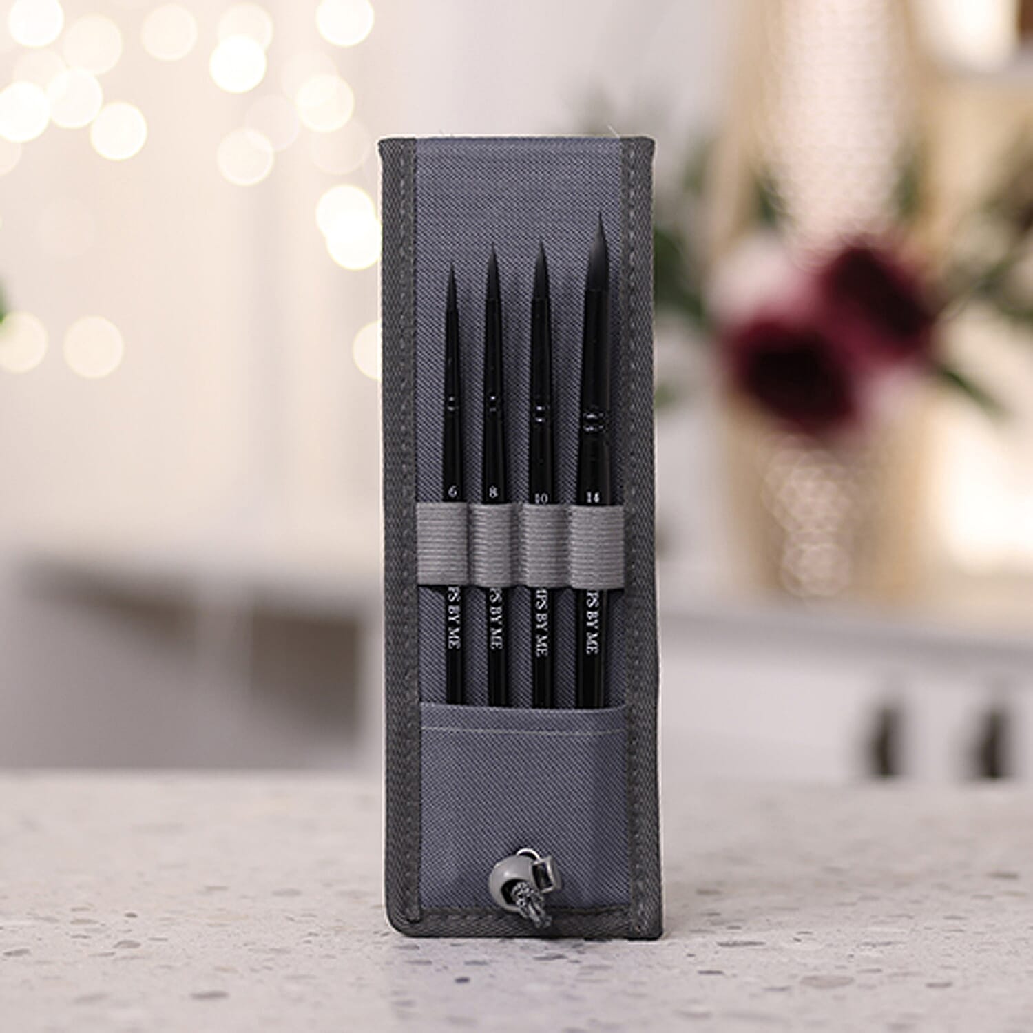 STAMP BY ME BRUSH SET AND CARRY CASE  TRAVEL CASE WITH 4 ROUND  WATERCOLOUR BRUSHES IN VARIOUS SIZES 6 8 1 0 14