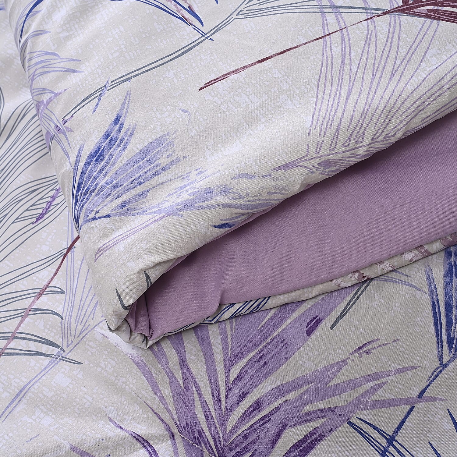 Homesmart 3 Piece Floral & Leaf Print Comforter Set Inc. 1 Comforter & 2 Pillowcases (Size UK Double) - Purple