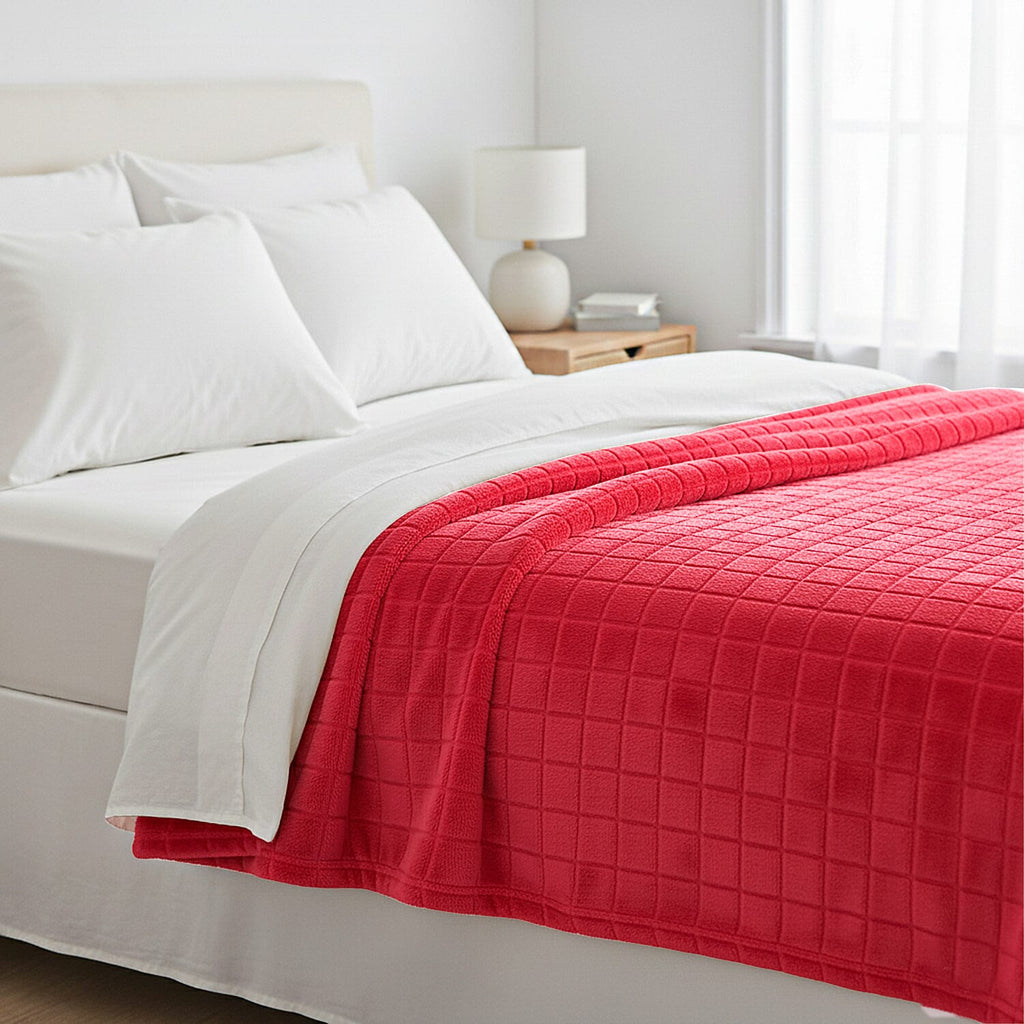 Hush Haven Sumptuous Quality Super Teddy Soft Blanket (200 x 150 cm) - Red