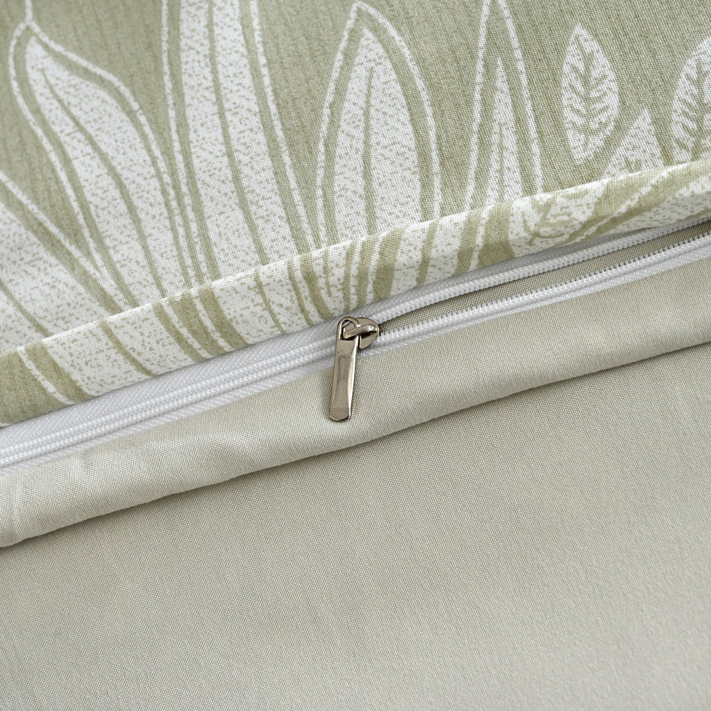 Livemore Set of 4: Reversible King Size Printed Bedding Sheet Set - inc. Deep Fitted Sheet, Duvet Cover & 2 x Pillowcases (225 x 220 cm)  - Green_8314296_6
