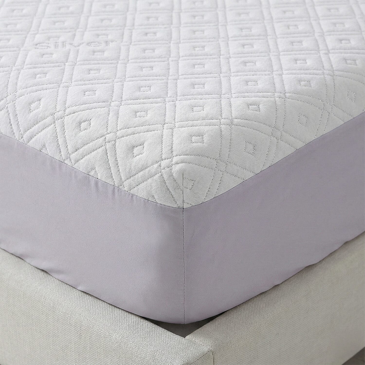 Hush Haven Premium Silver thread Waterproof Mattress Protector 220GSM (Double) - White