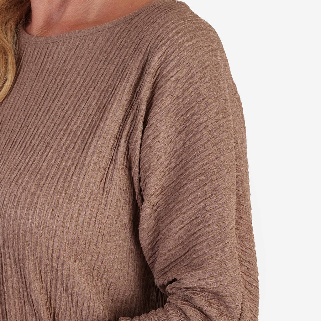 & Maisi Womens Plisse Batwing Sleeve Top (Size L) - Walunt_8512421_4