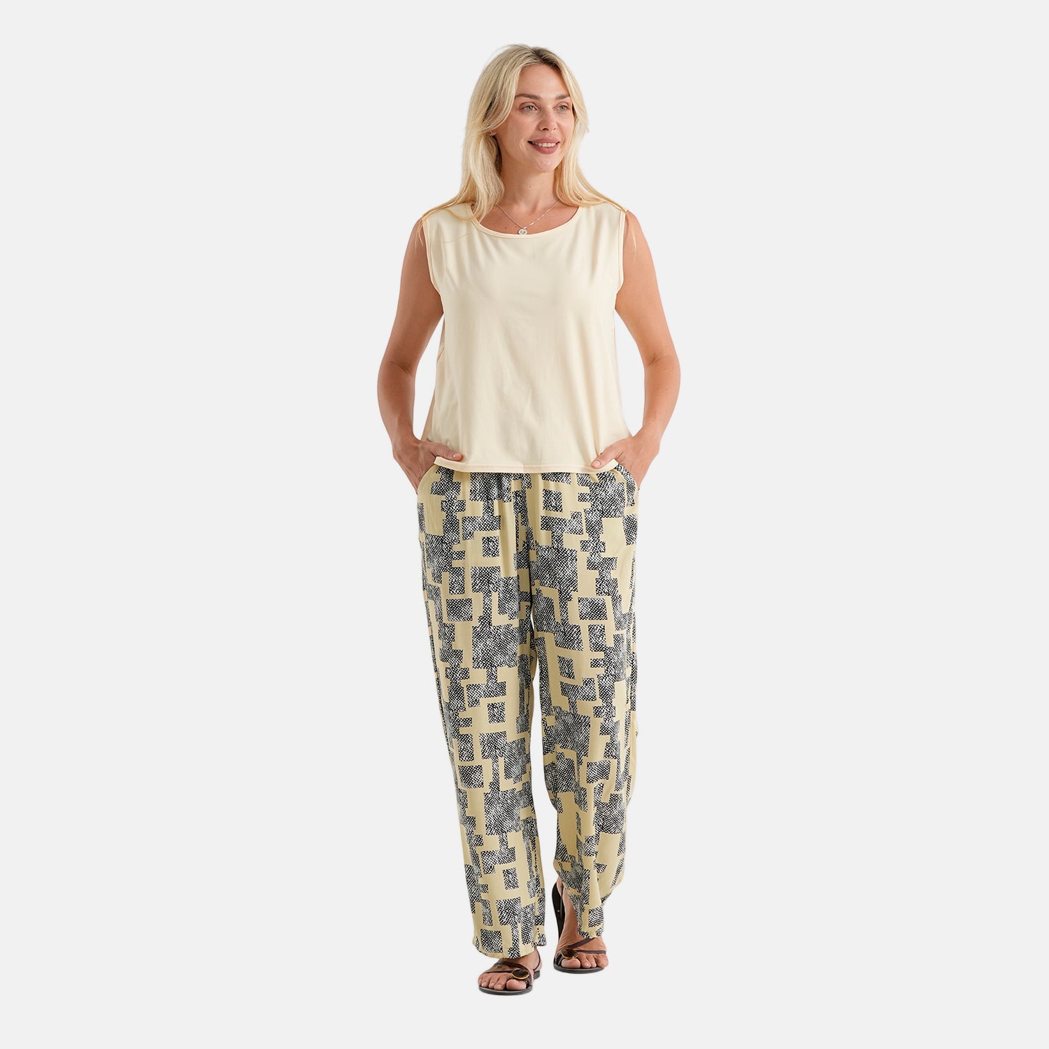 & Maisi Patterned Loungwear (Size - Large) - Yellow & Navy Blue_8521101_3