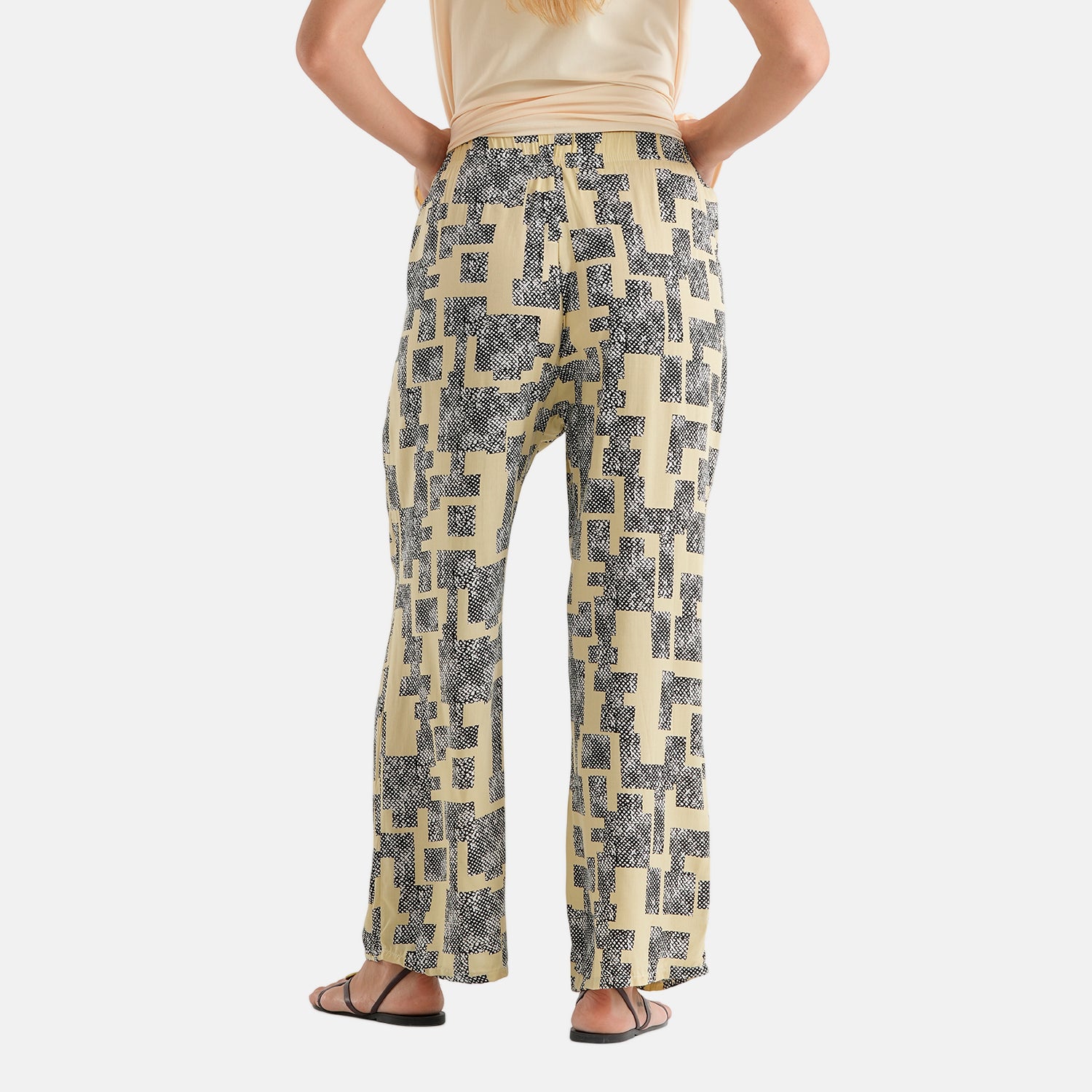 & Maisi Patterned Loungwear (Size - Large) - Yellow & Navy Blue_8521101_6