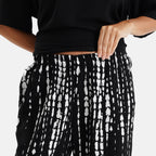 & Maisi Set of 2 - Short-sleeve Lightweight Solid Top & Printed Relax-Fit Trousers (Size L, 16-18) - Black & White_8531748