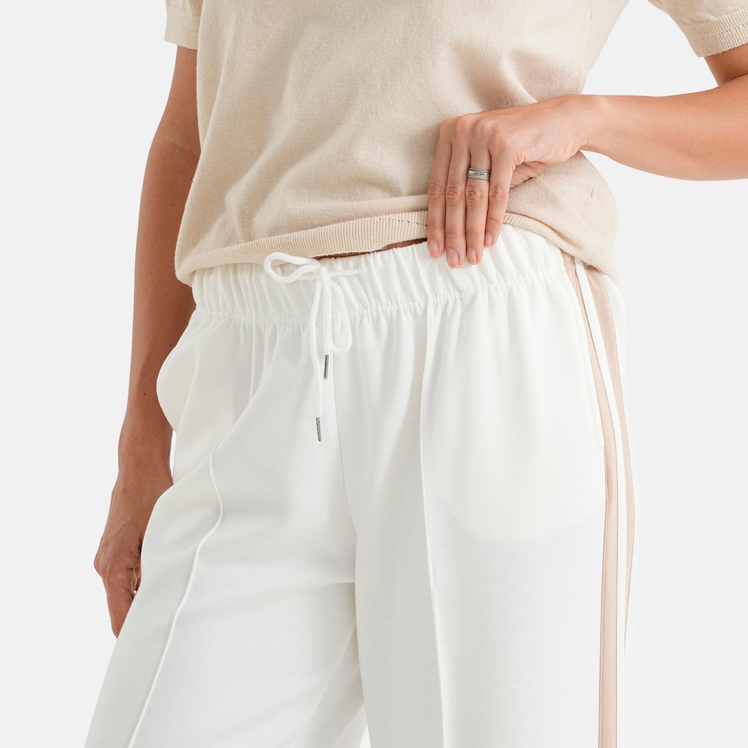 & Maisi Wide Leg Casual Trousers (Size L, 16-18) - White_8587344_4