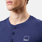 8596868_3.jpg