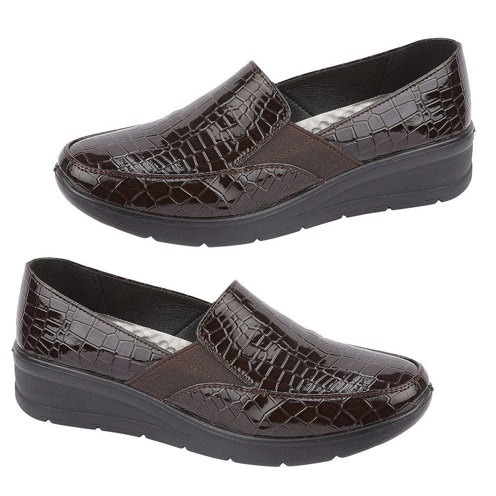 Ladies Shoe (Size 8) - Dark Brown Croc