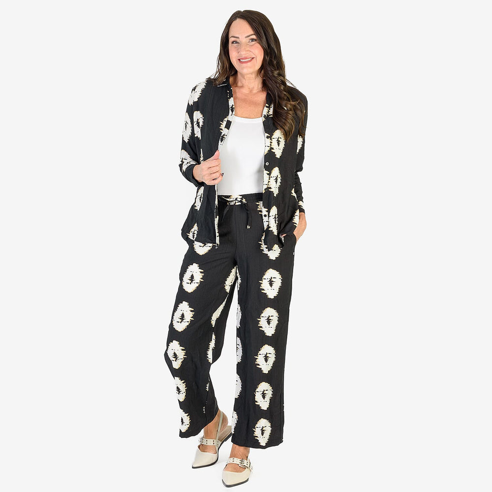 Anamor Printed Straight Fit Trousers (Size L-XL) - Black