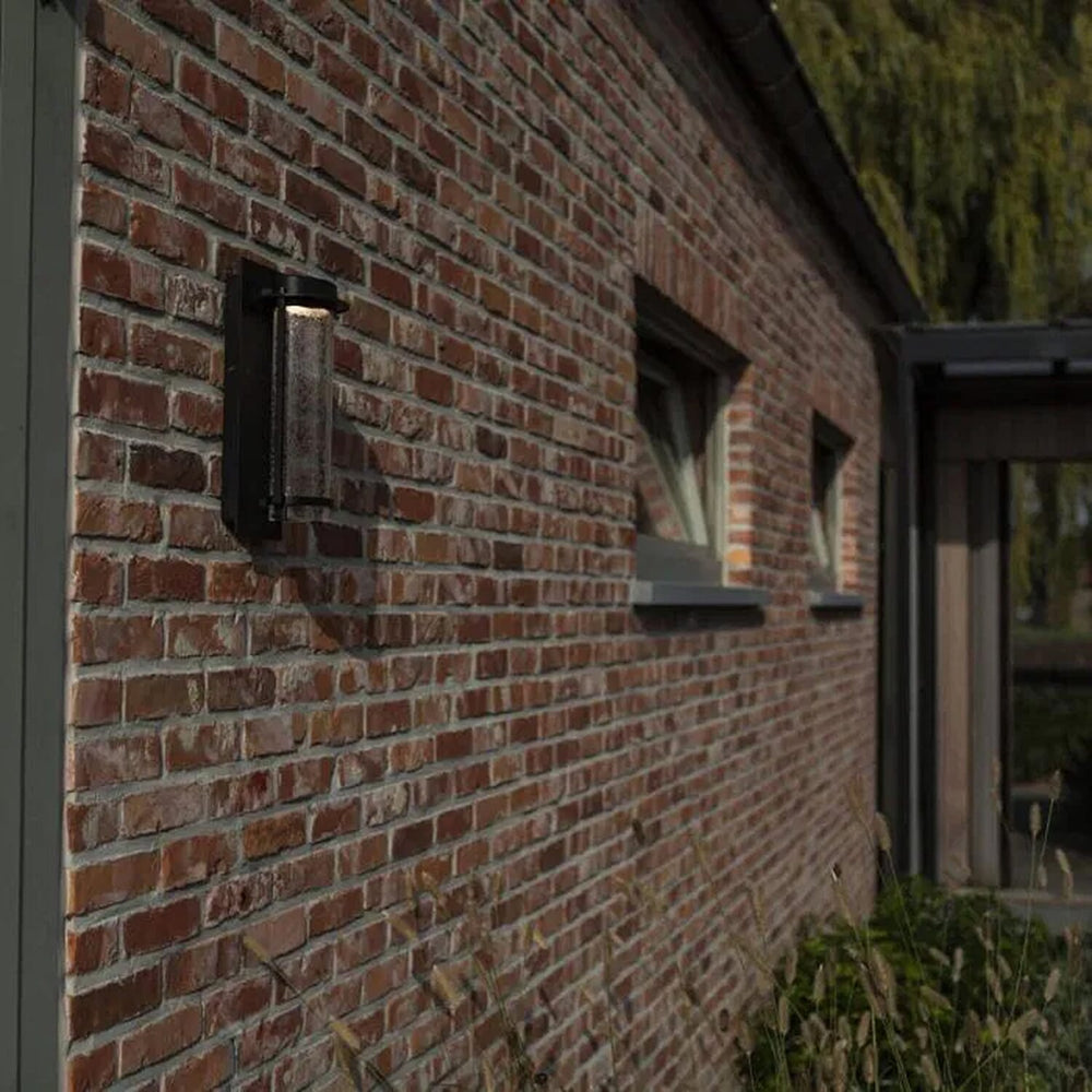 Aquarius Ip44 Integrated Led Wall Light 700 Lumen - Black