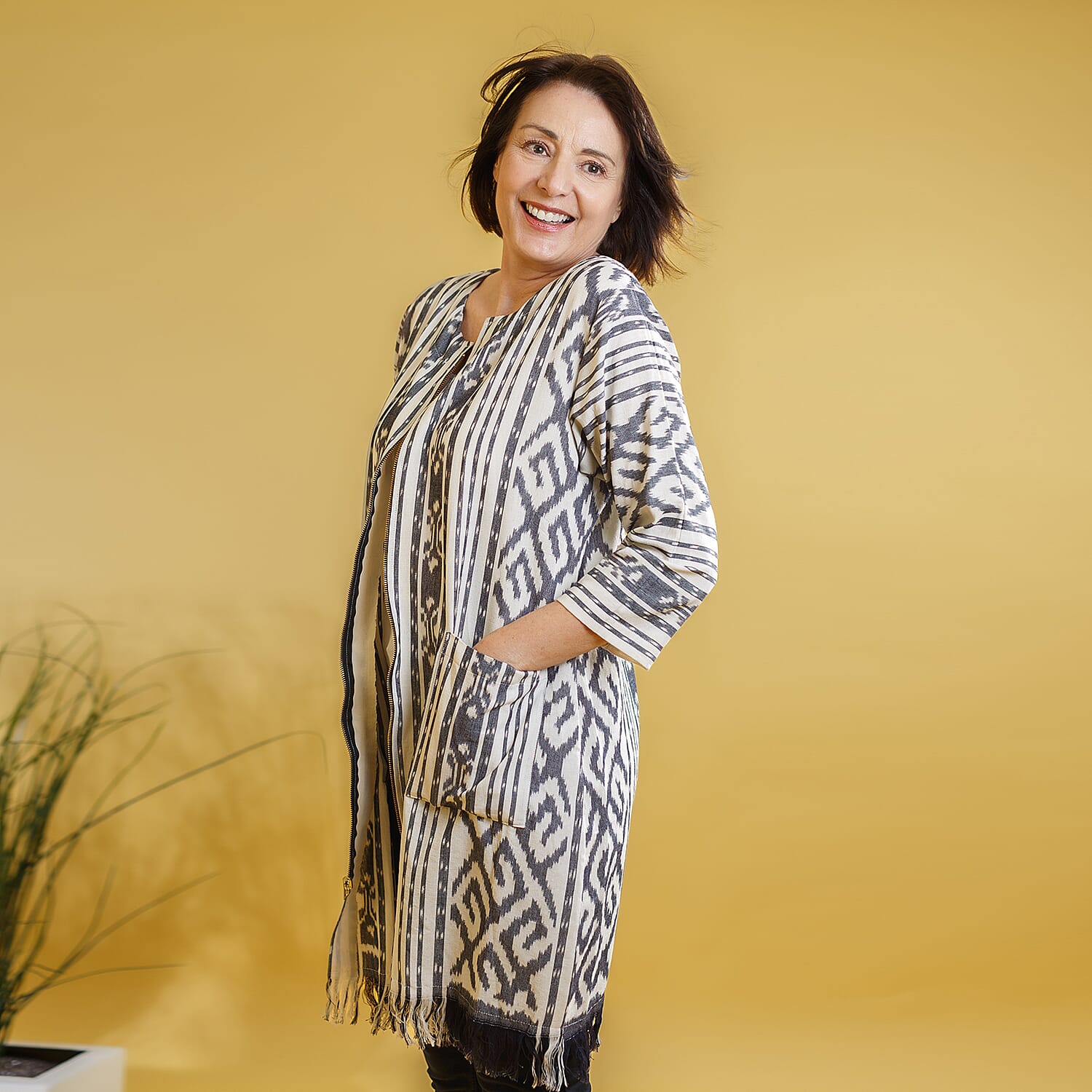 Bali Collection - 100% Cotton Zipped Jacket (Size L) - White