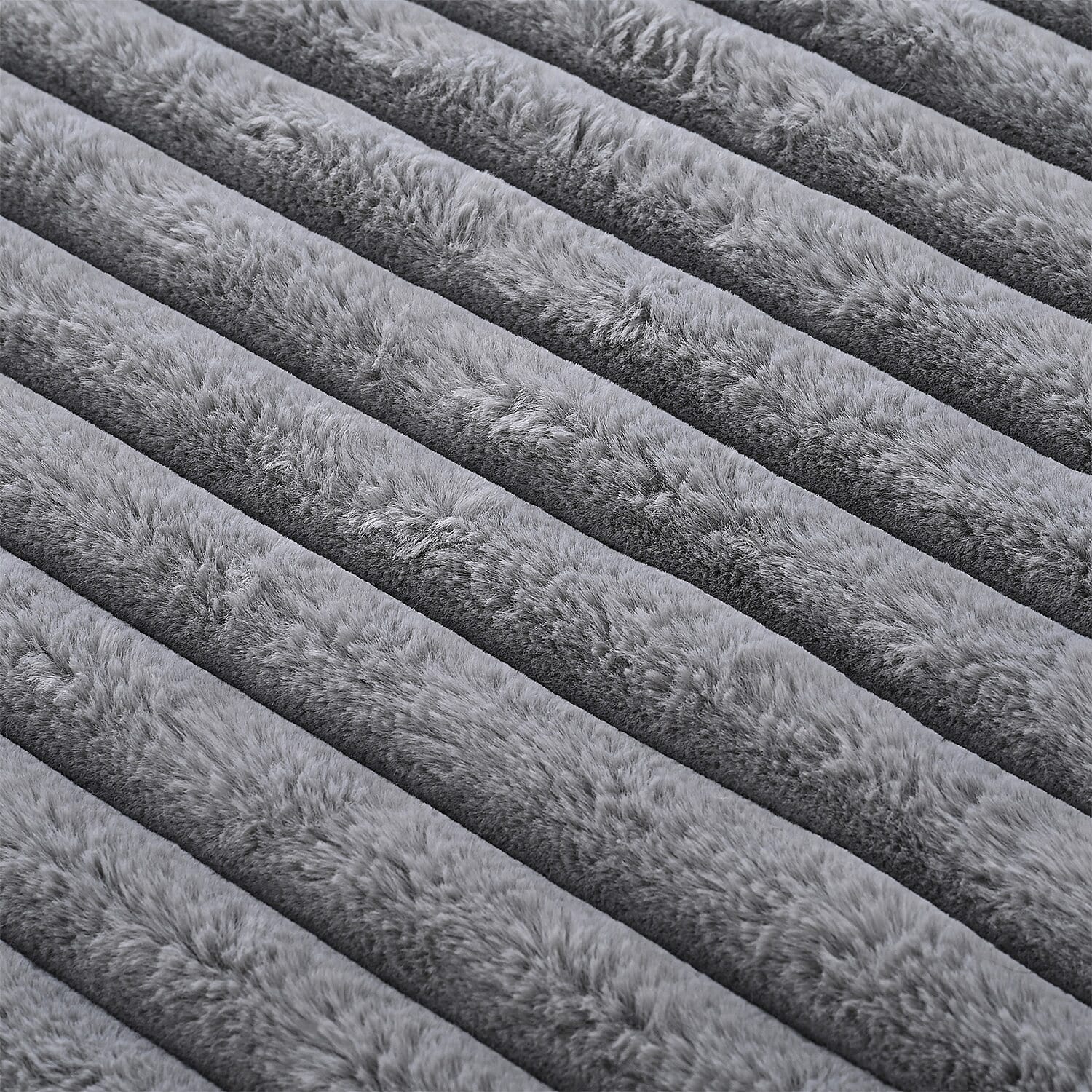 HUSH HAVEN Opulent High End Double Layer Rich Faux Fur Blanket 520 GSM (200 x 165 cm) -  Grey
