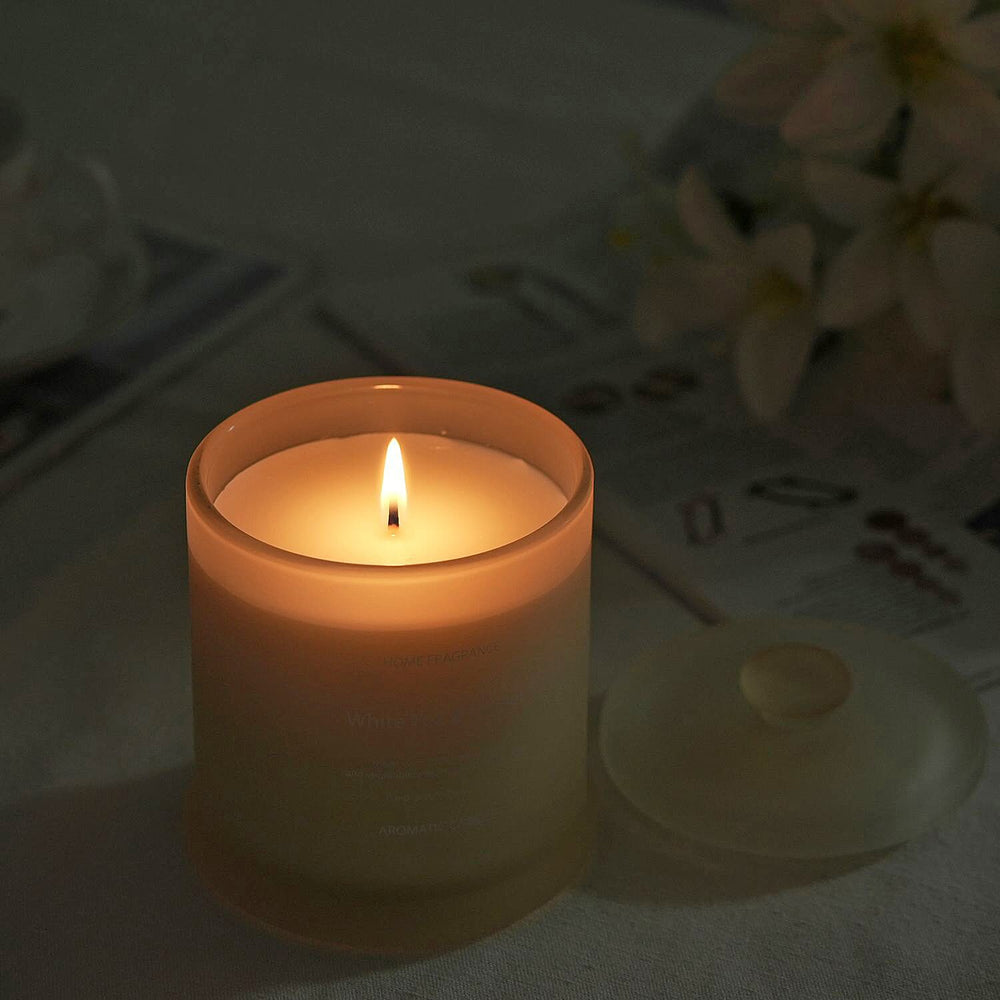 THE HOME LUXURY -- Tea - Ginger Scent Glass Jar Soy Candle with Burn Time upto 55 Hours - Cream