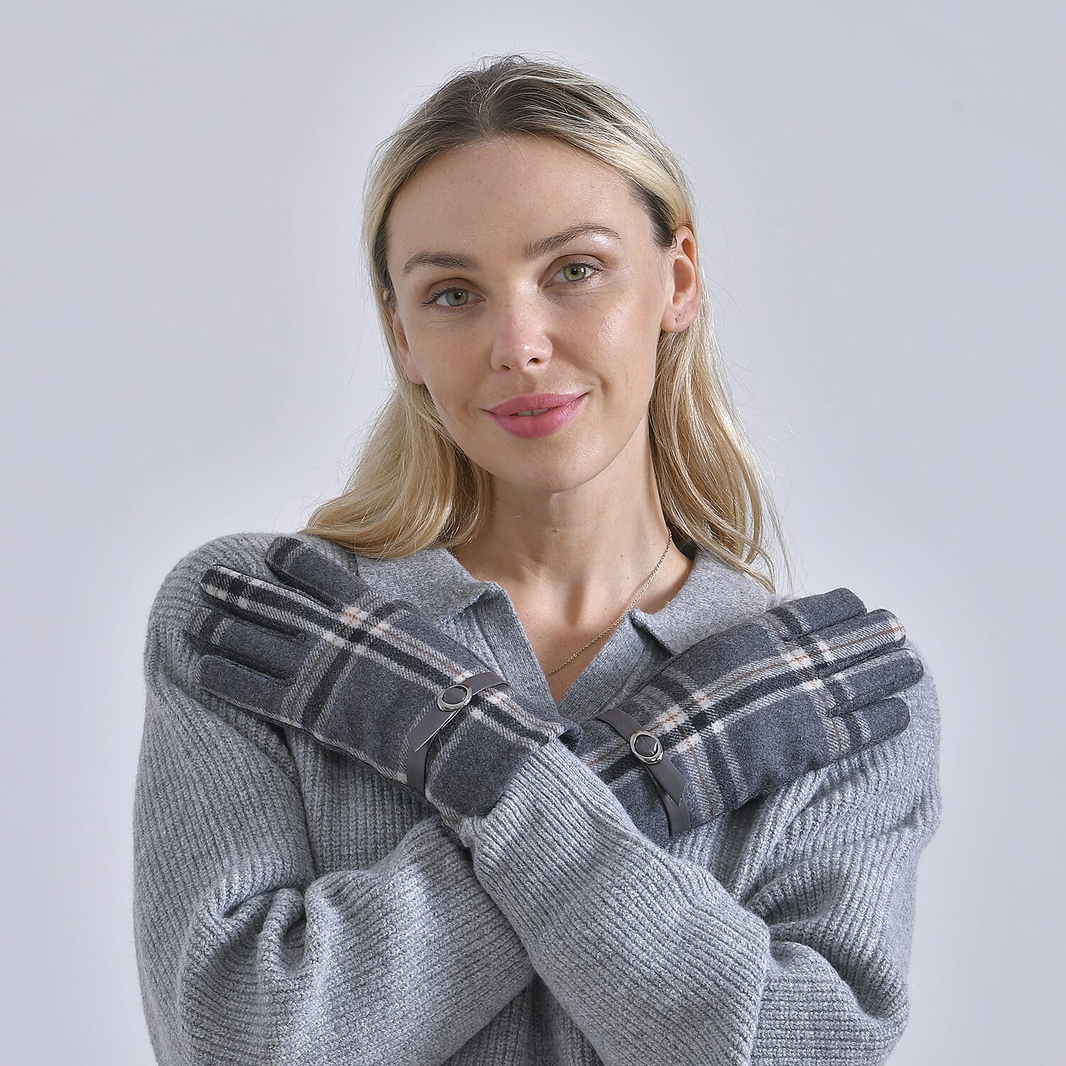Winter Fashion Must Have - Designer Inspiration -CASHMERE Gloves - Grey