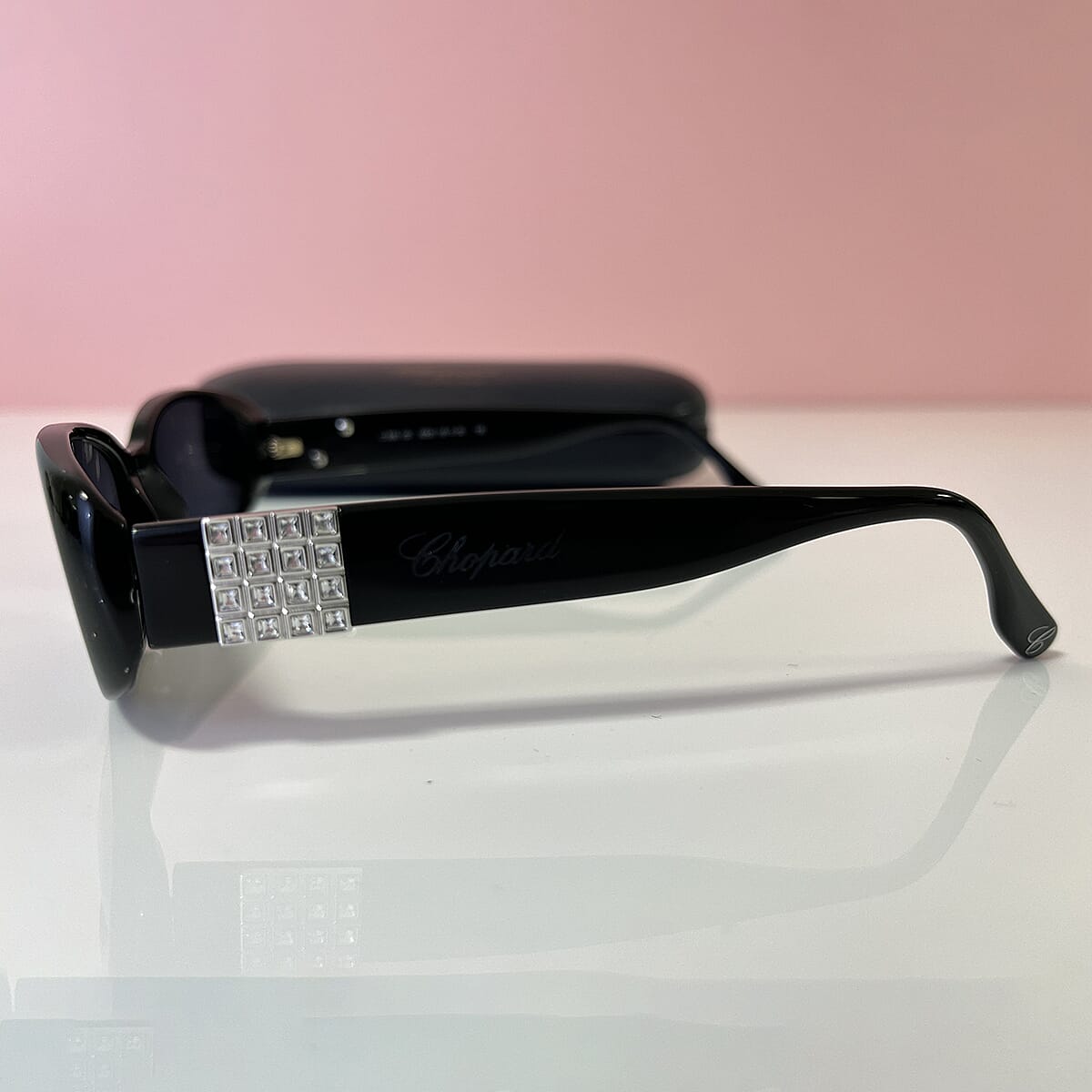 THE ULTRA LUXURY - FIRST TIME EVER - CHOPARD Square Wraparound Rimless Eyewear with Gold Frame  - Crystal