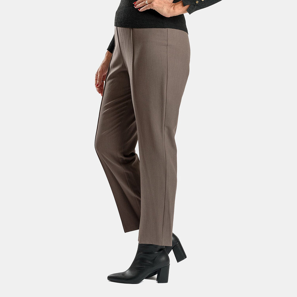Classics Slim Leg Comfort Trouser