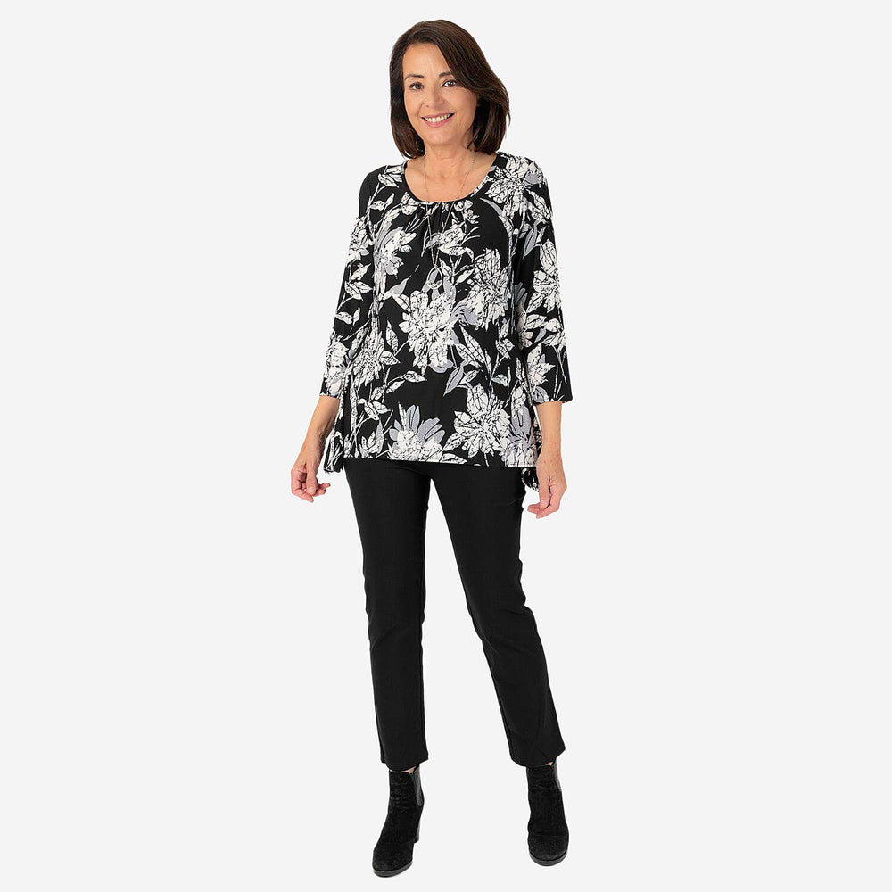 Classic Hanky Hem Print Top with Necklace