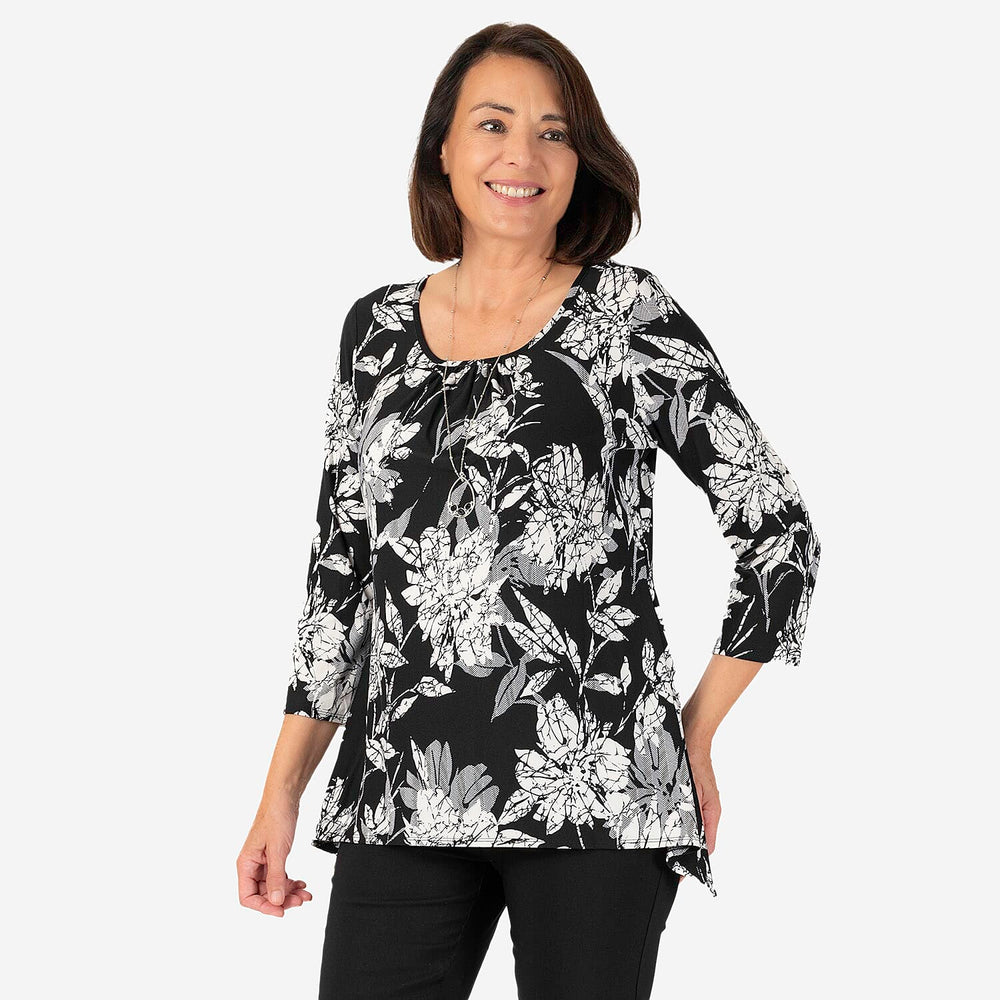 Classic Hanky Hem Print Top with Necklace