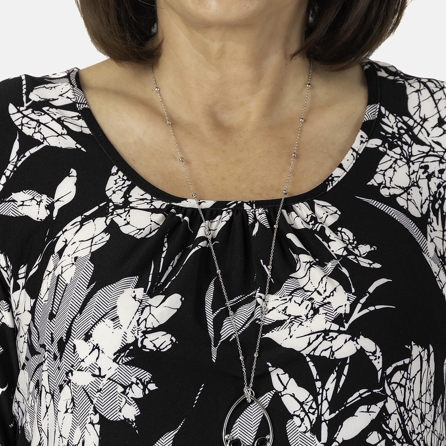 Classic Hanky Hem Print Top with Necklace
