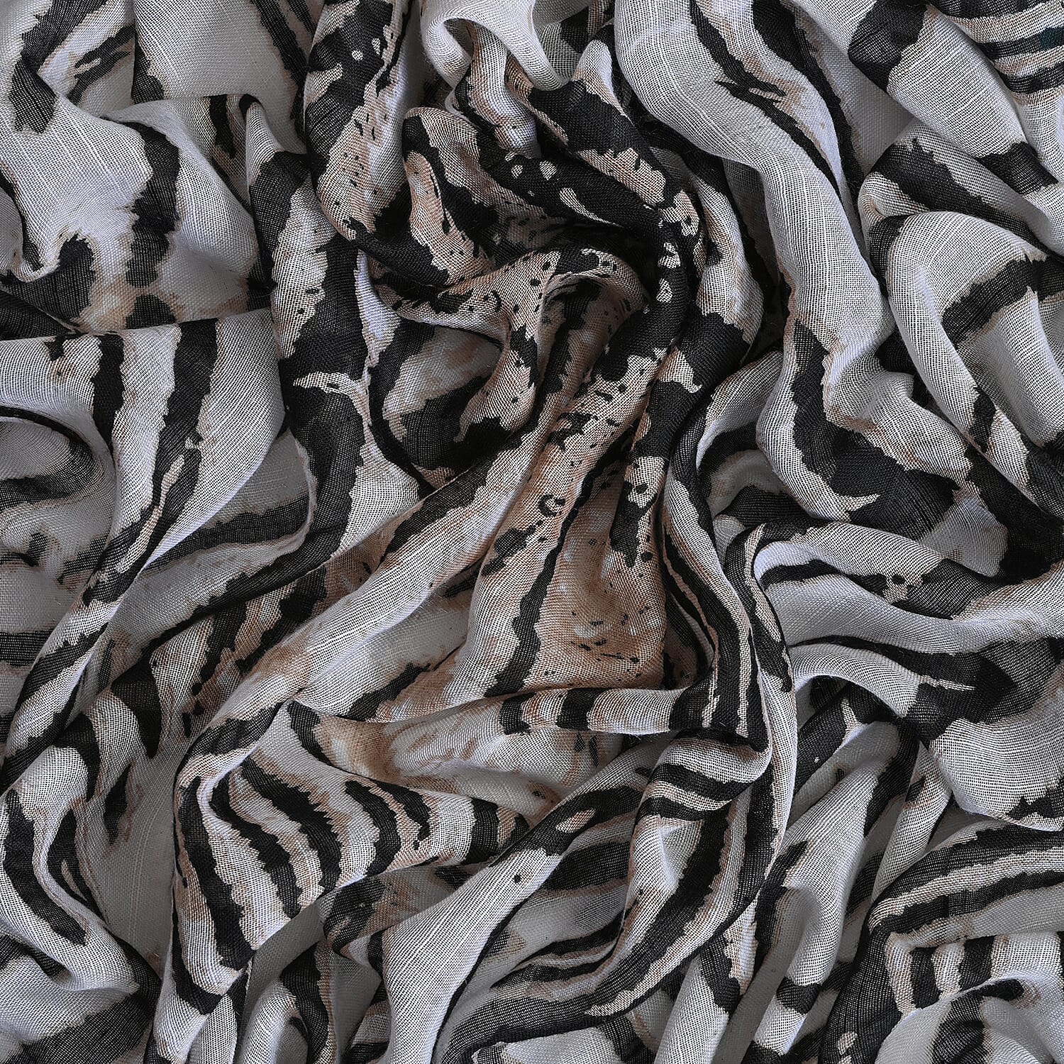 Closeout Deal New Arrival 100% Viscose Zebra Pattern Scarf (Size 180x87 cm) - Beige