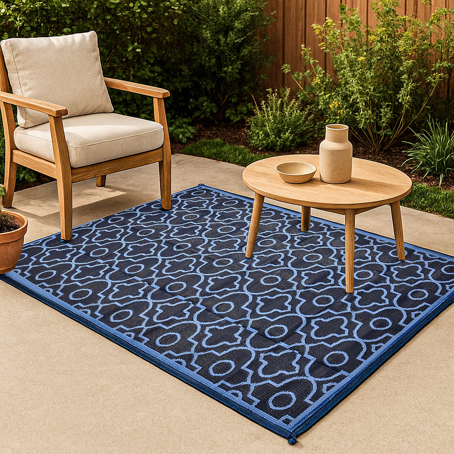 Closeout Deal- Reversible Outdoor Rug with Moroccan Quatrefoil Pattern (Size 243x152 cm) - Blue - Black