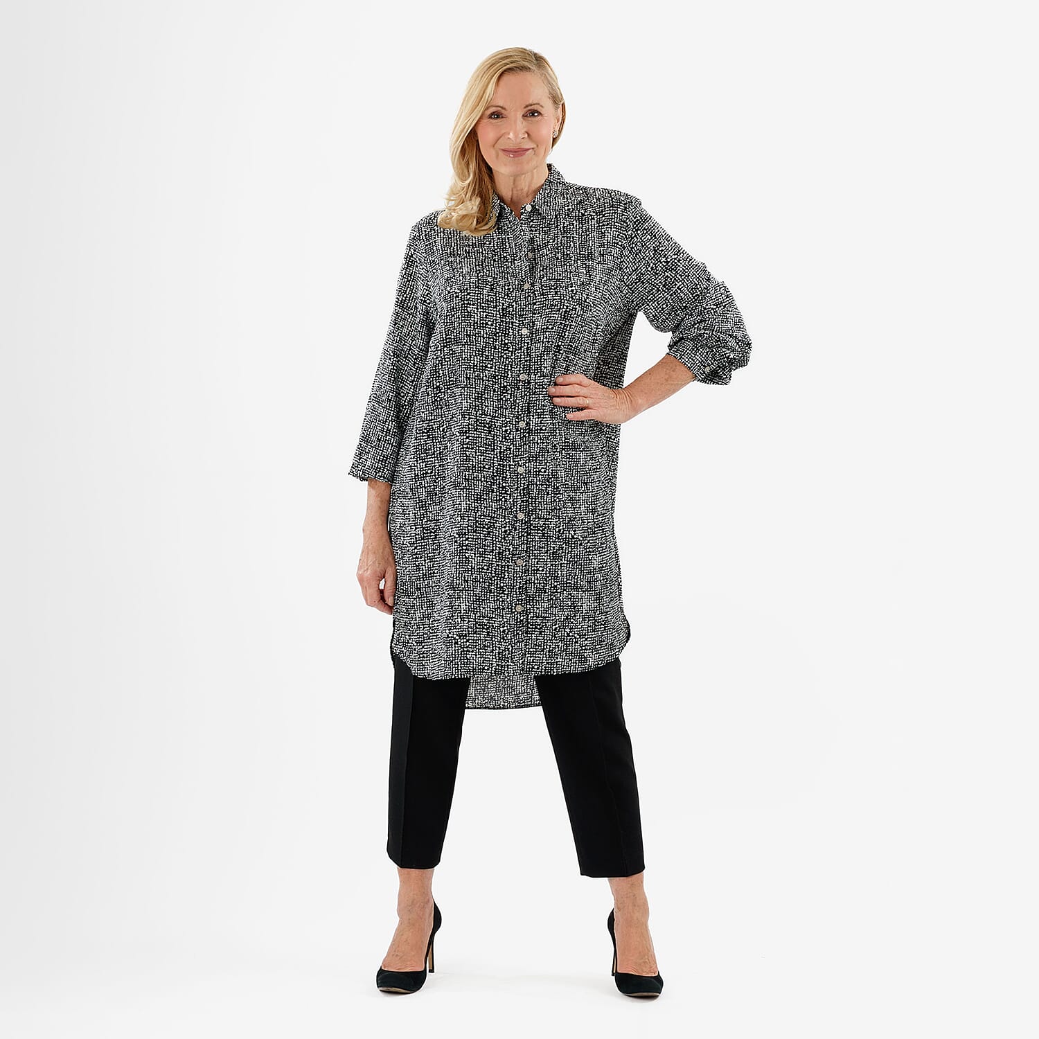 Closeout Deal- Stylish Longline Button-Down Shirt (Size 22) - Black & White