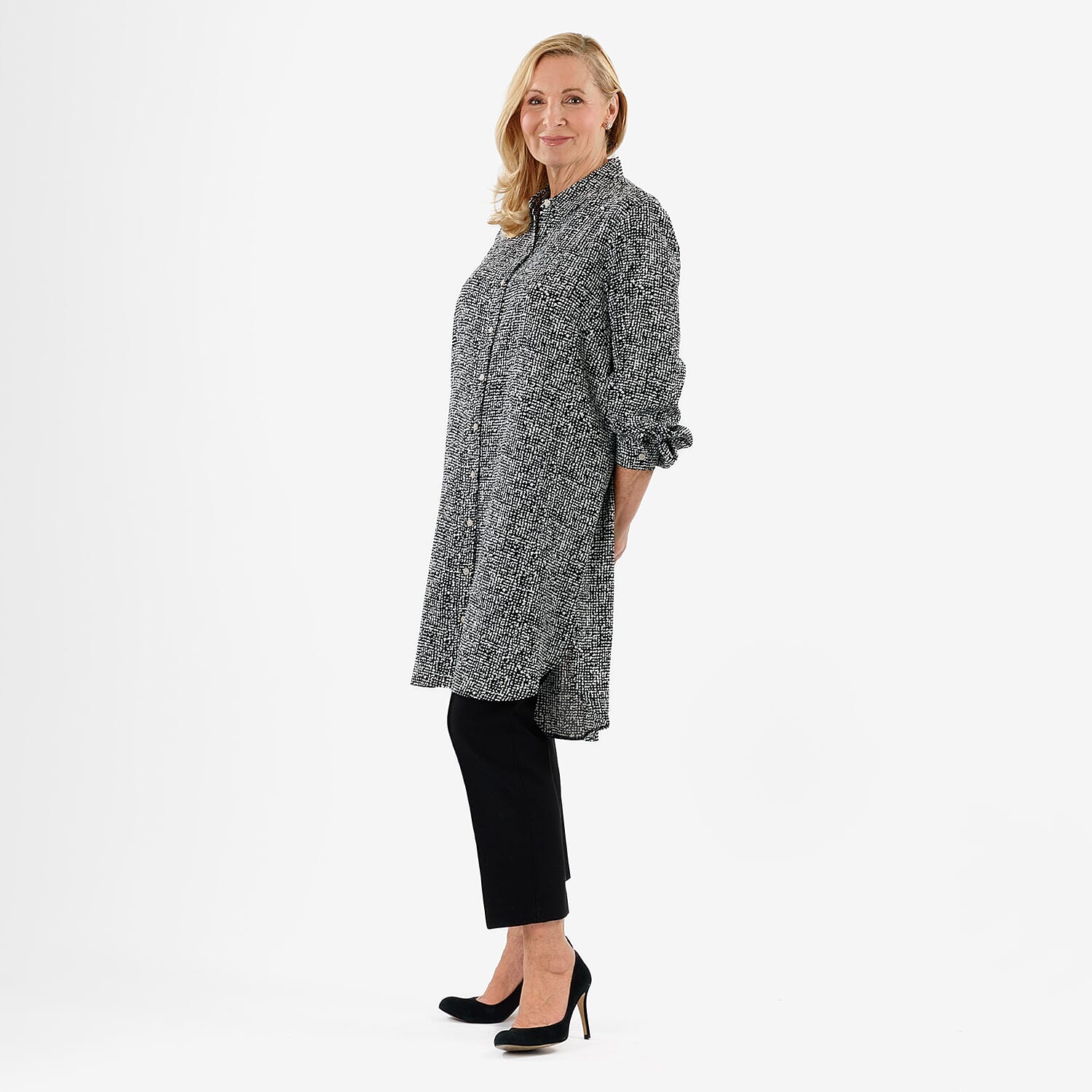 Closeout Deal- Stylish Longline Button-Down Shirt (Size 22) - Black & White