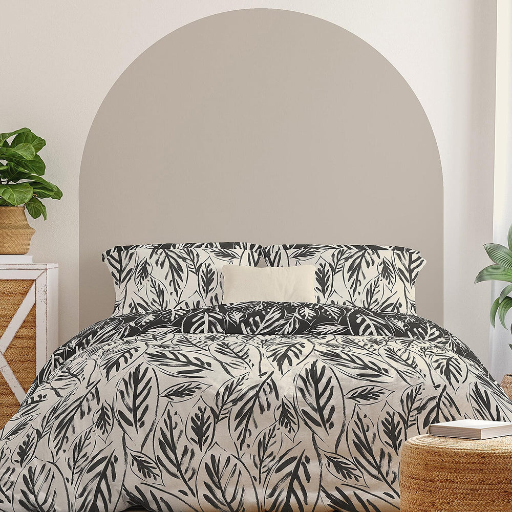 One Time Closeout - Copenhagen Home Laura Leaf Pattern Duvet Cover Set (Size King) - Black & White