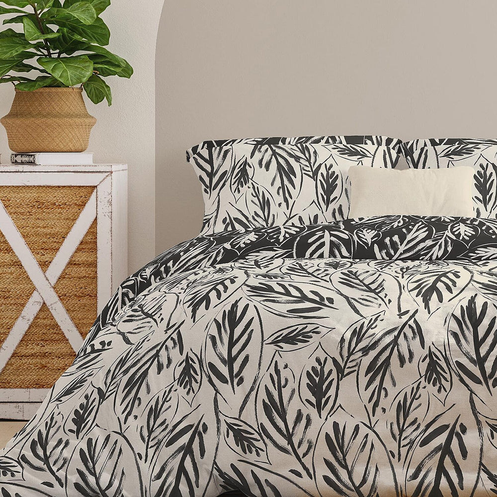 One Time Closeout - Copenhagen Home Laura Leaf Pattern Duvet Cover Set (Size King) - Black & White