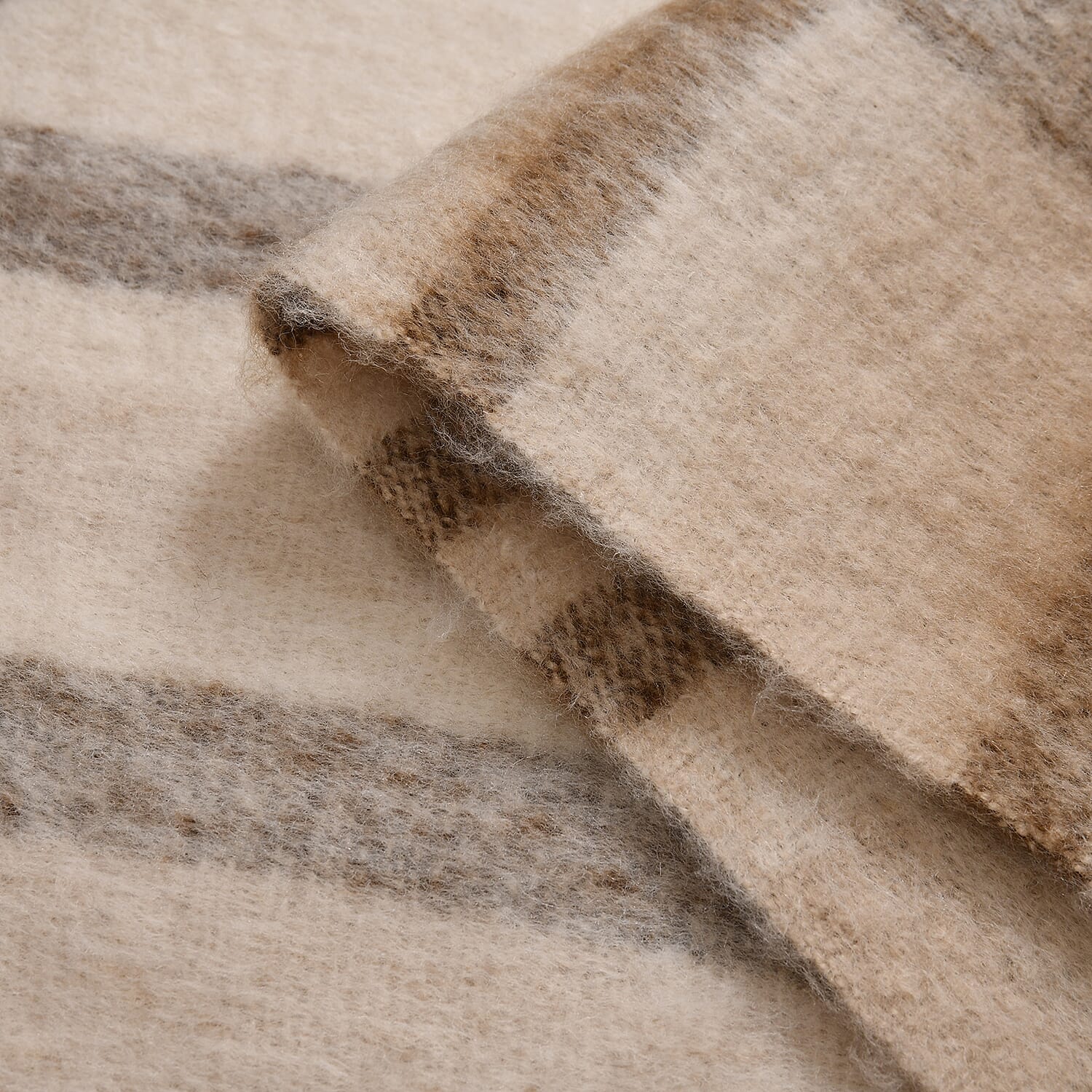 Cozy Checkered Woven Scarf with Fringes (Size 190x47cm) - Beige