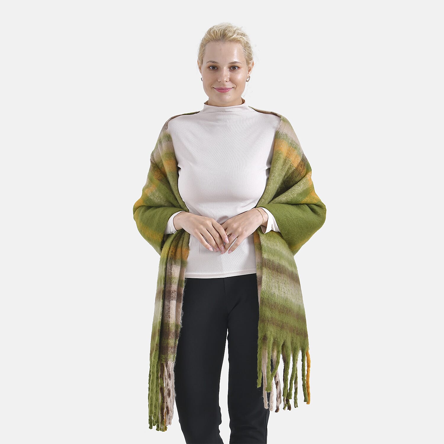 Cozy Checkered Winter Scarf with Fringes - Green