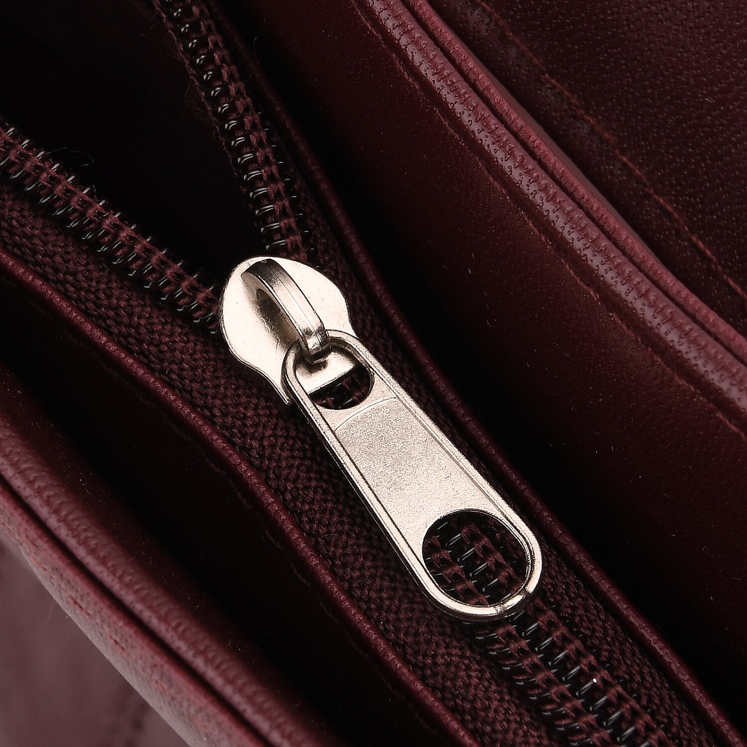 Patchwork Genuine Leather Crossbody Bag with Adjustable Shoulder Strap (125cm) - Burgundy
