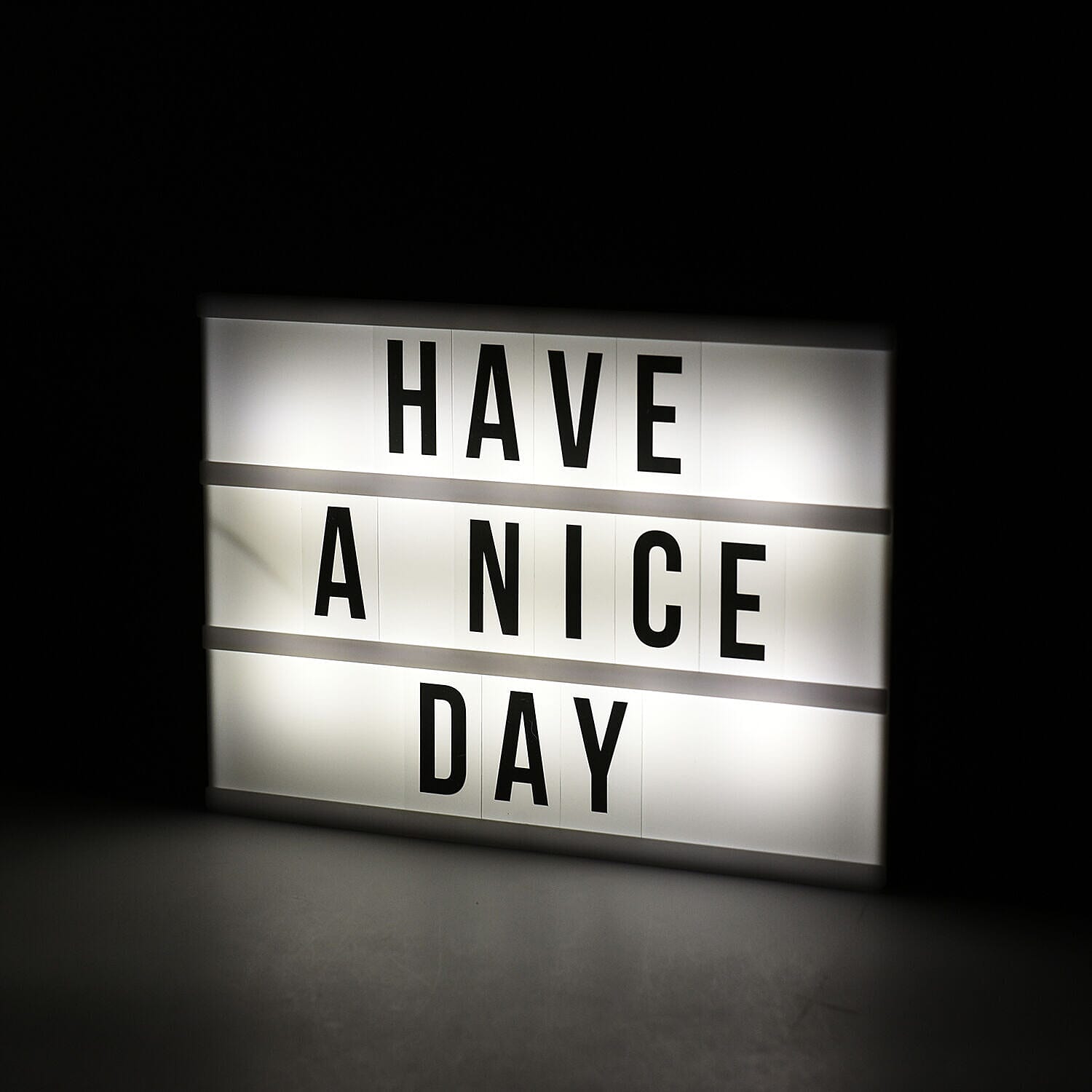 DIY  Cinematic LED Light Box (Size 30x22x4 Cm) - Black - White - (Requires 6AA Batteries - Not Incld)